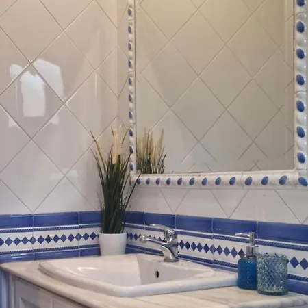 Les Dos Nines * Monserrat