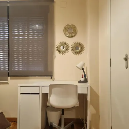 Les Dos Nines Monserrat