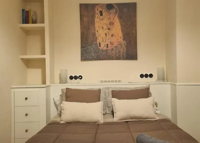 Les Dos Nines Monserrat