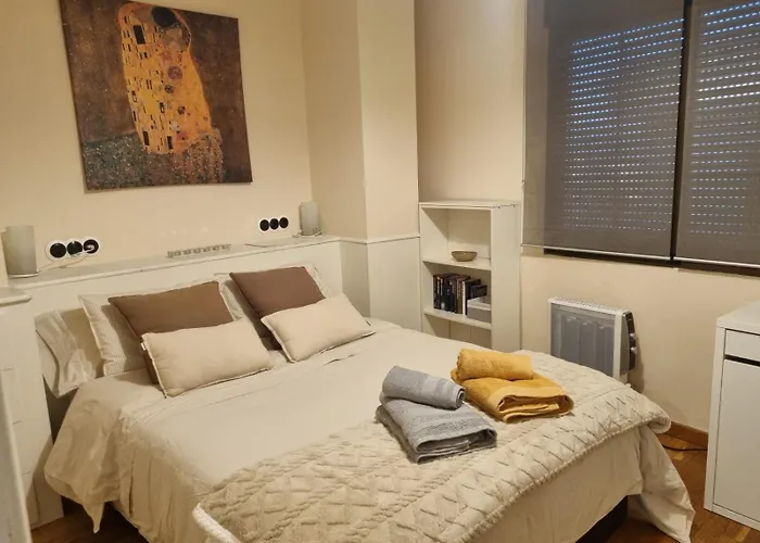 Les Dos Nines Casa de Férias Monserrat