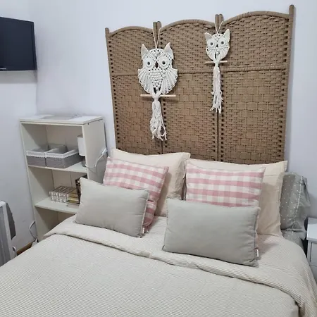 Les Dos Nines * Monserrat